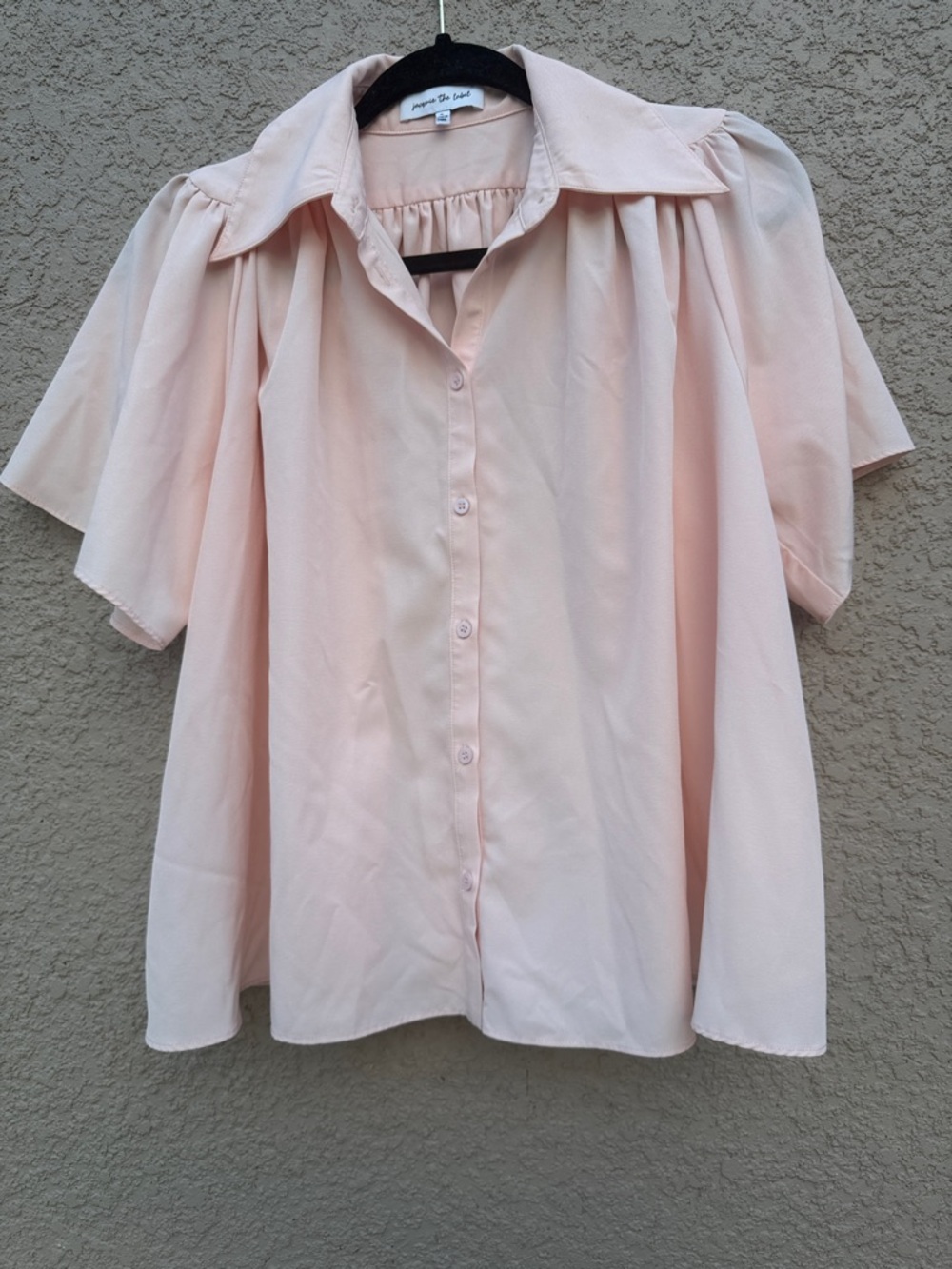 Jacqui the label Peach Short-Sleeve Button Front Blouse